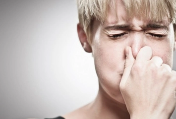 Sürekli Hıçkırık Neden Olur? Sürekli Hıçkırık Neden Olur?